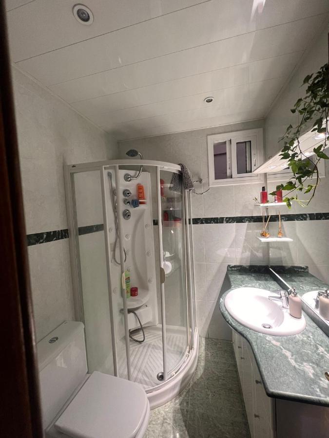 Room Familiar Sants バルセロナ エクステリア 写真