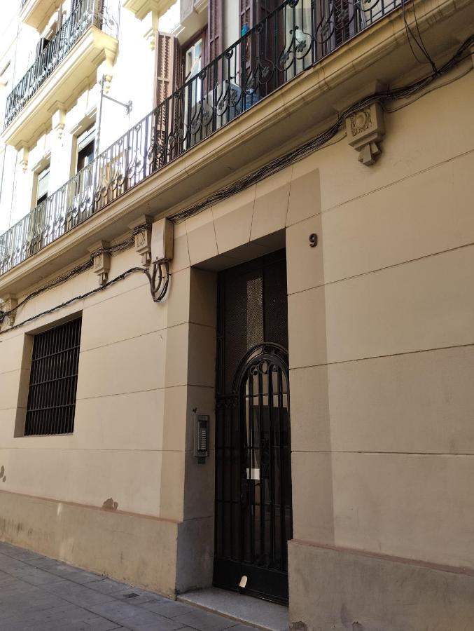 Room Familiar Sants バルセロナ エクステリア 写真